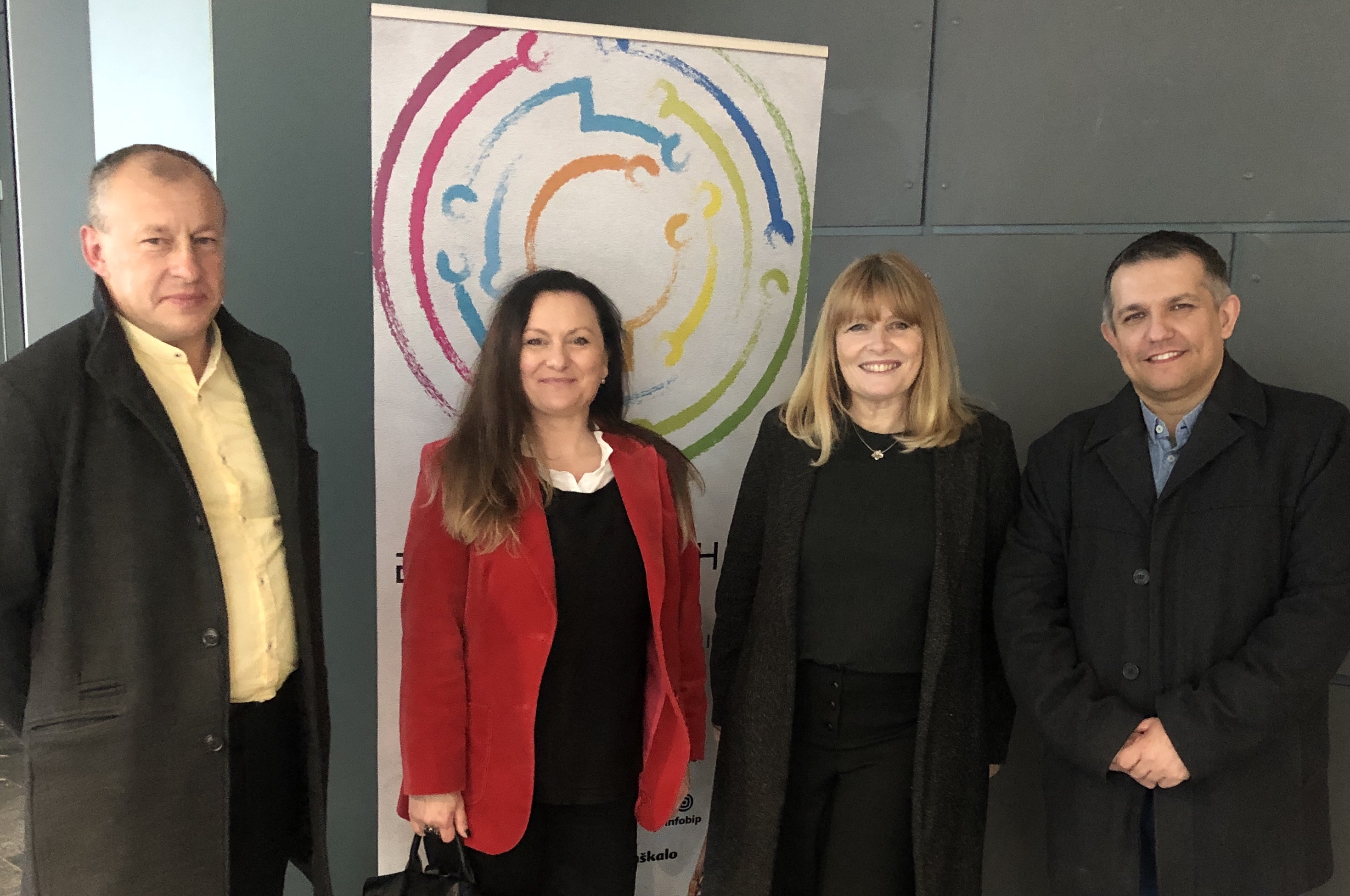 Erasmus+ i eTwinning ambasadori dobili prestižno priznanje učitelja heroja - Slika 1