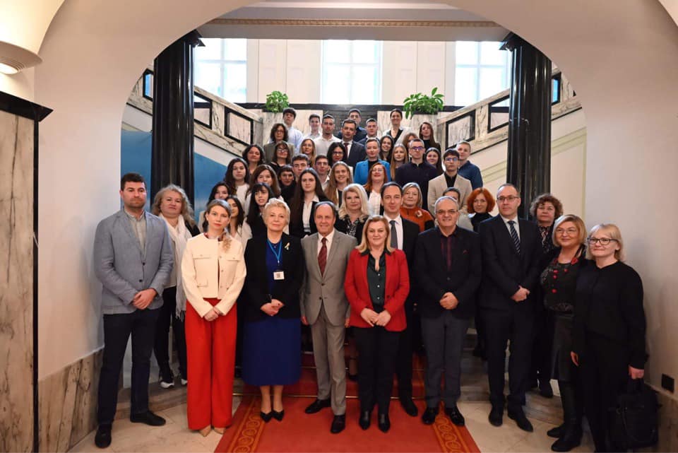 eTwinningovi projekti predstavljeni u Hrvatskom saboru kao primjeri dobre prakse - Slika 1