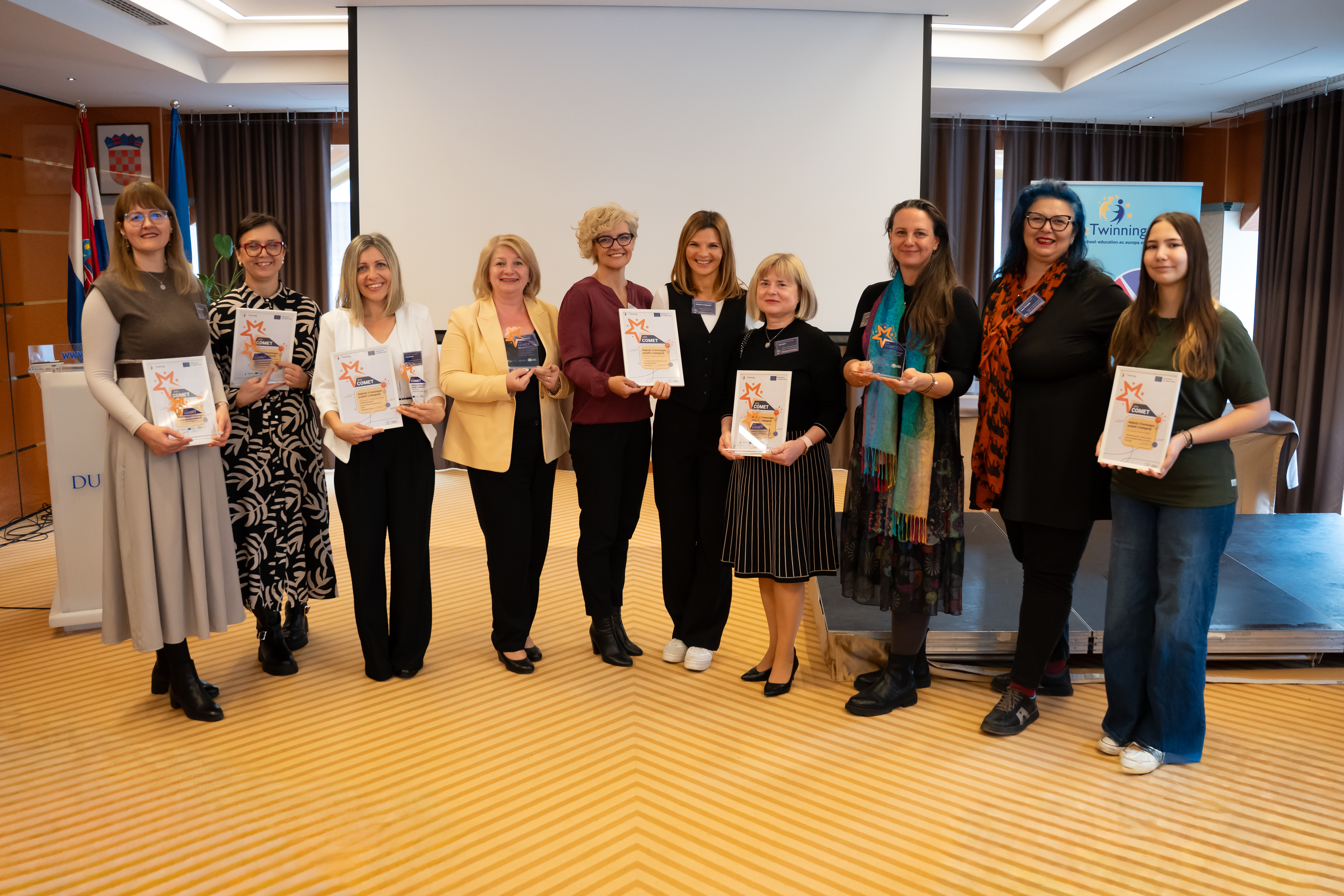 Nacionalna nagrada COMET - Slika 2